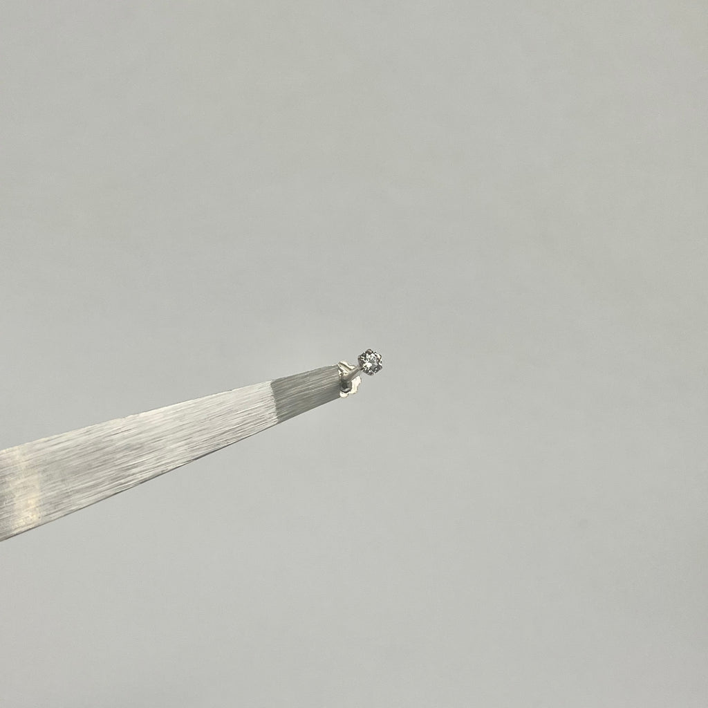 2mm - The Hint Stud 925 Silver | Nickel-Free | Screw Back