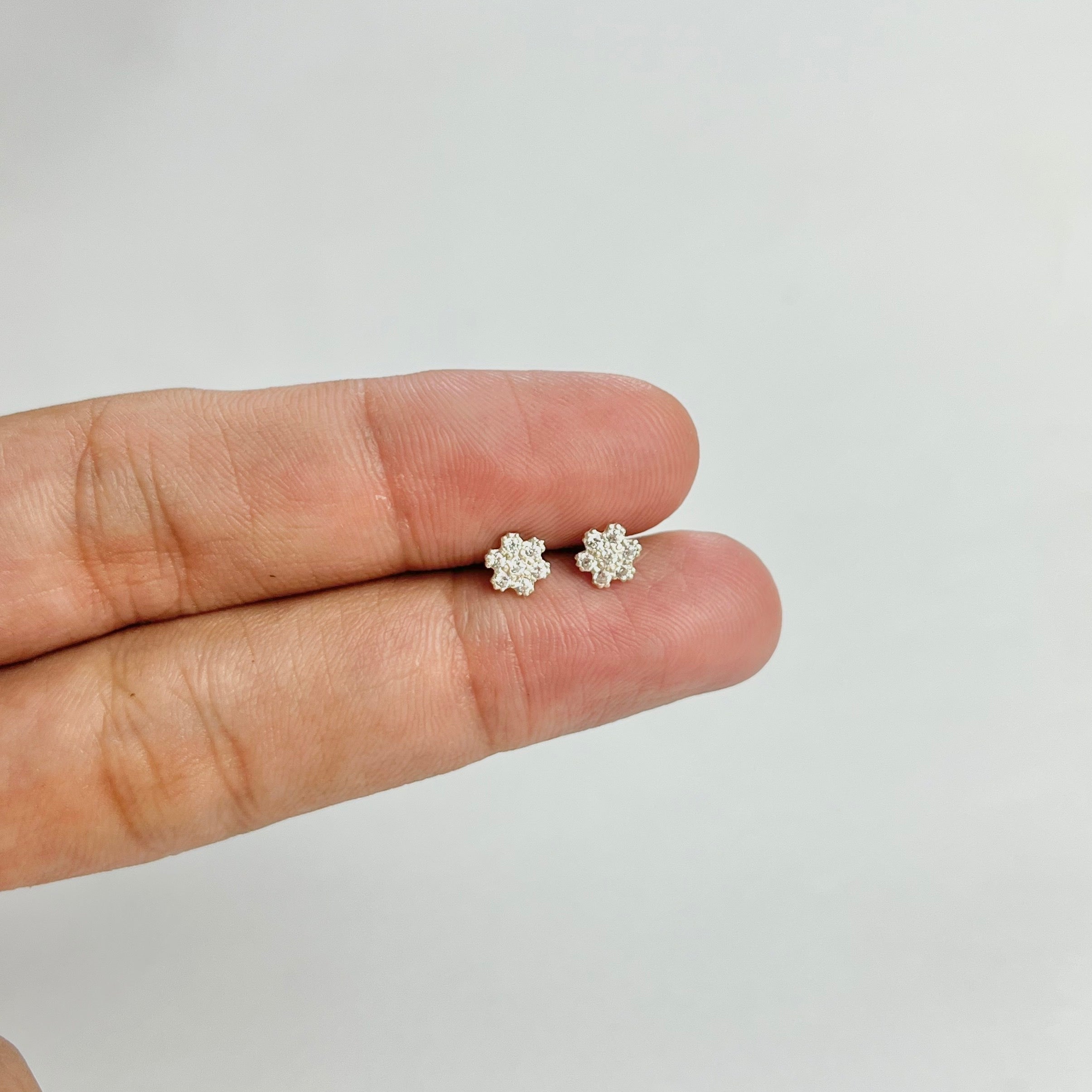 Tiny Set – 5mm flower & 2mm Studs | 925 Sterling Silver | 2 Pairs
