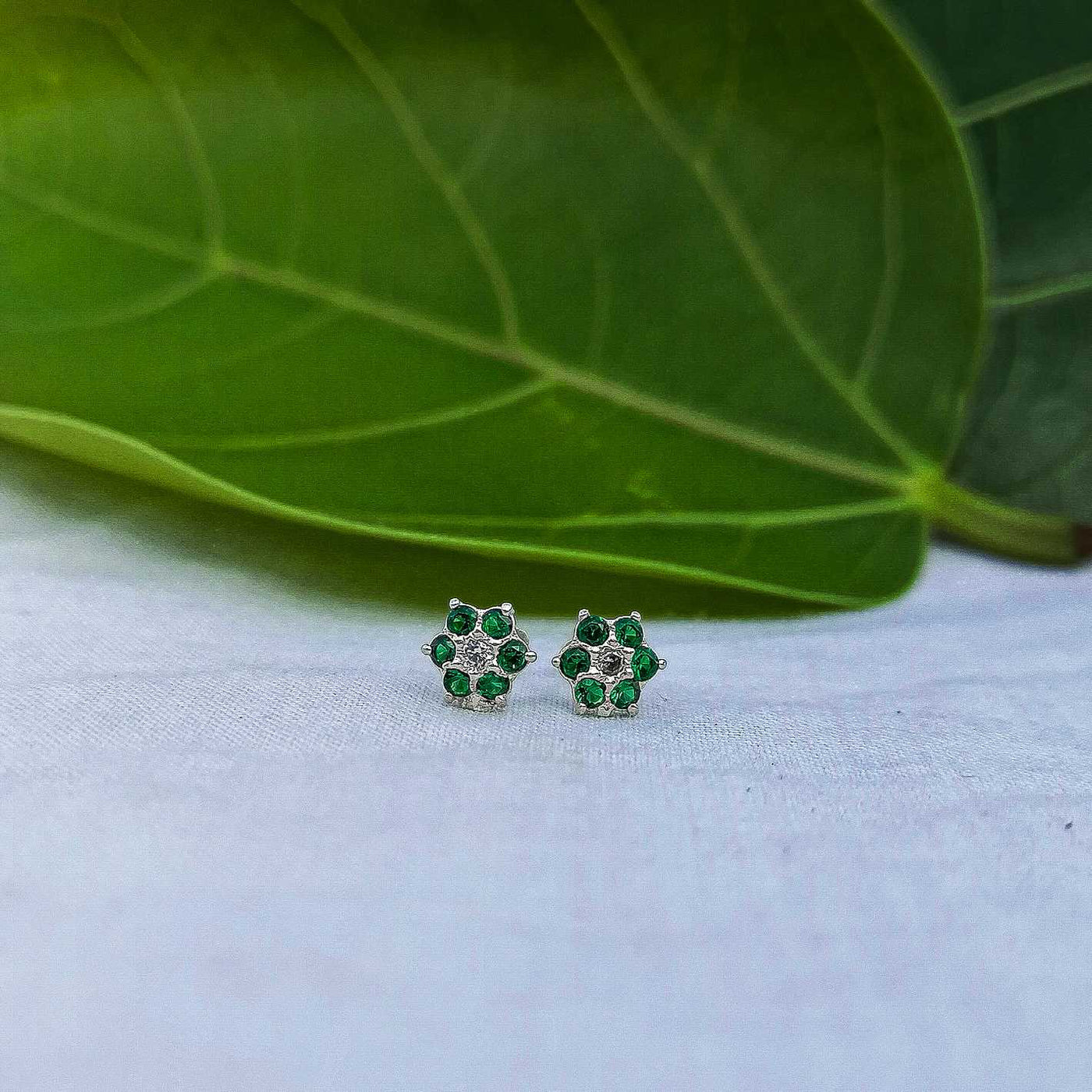 Green gemstone flower stud earrings for helix

