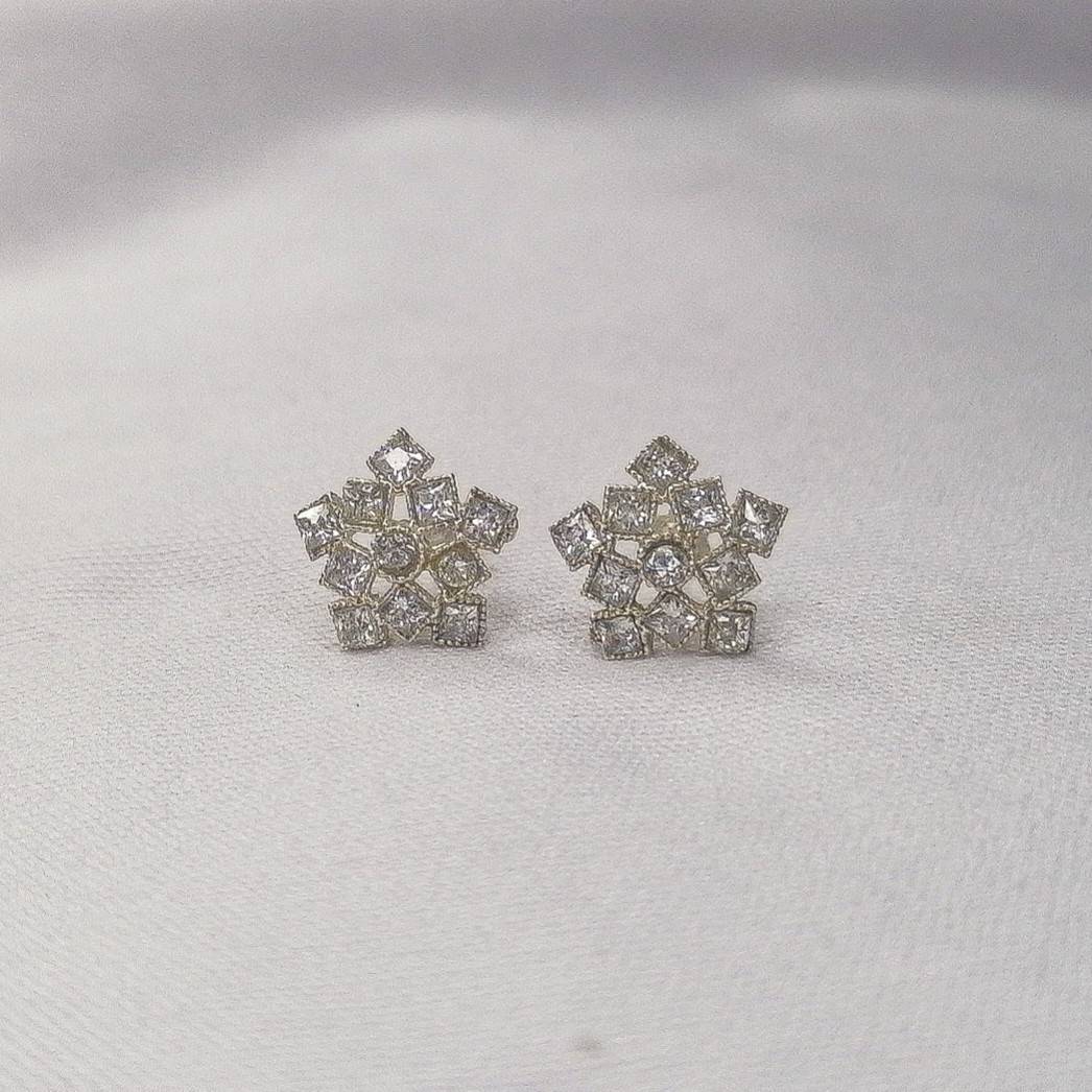 Futuristic flower Chandi stud earrings