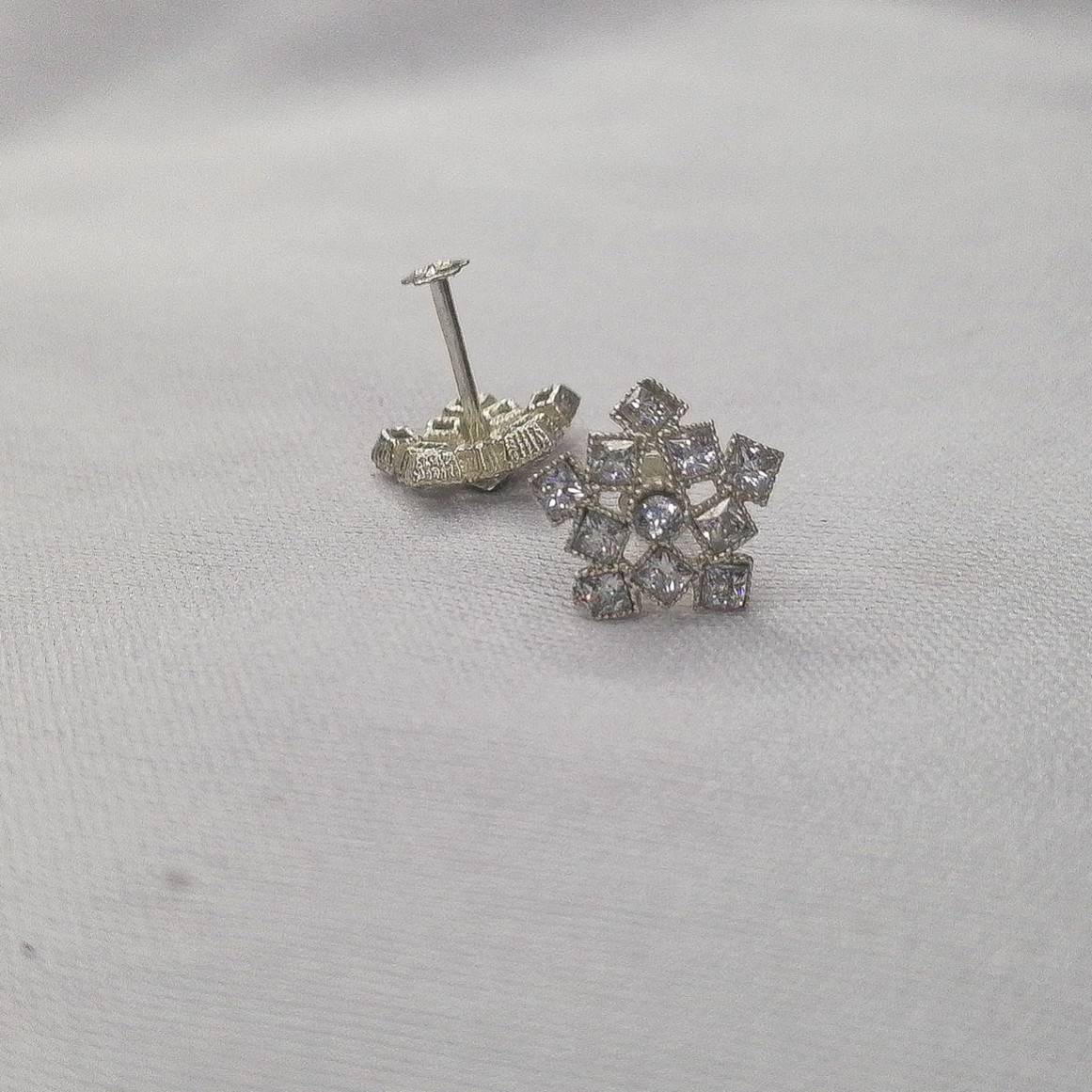 Futuristic flower Chandi stud earrings