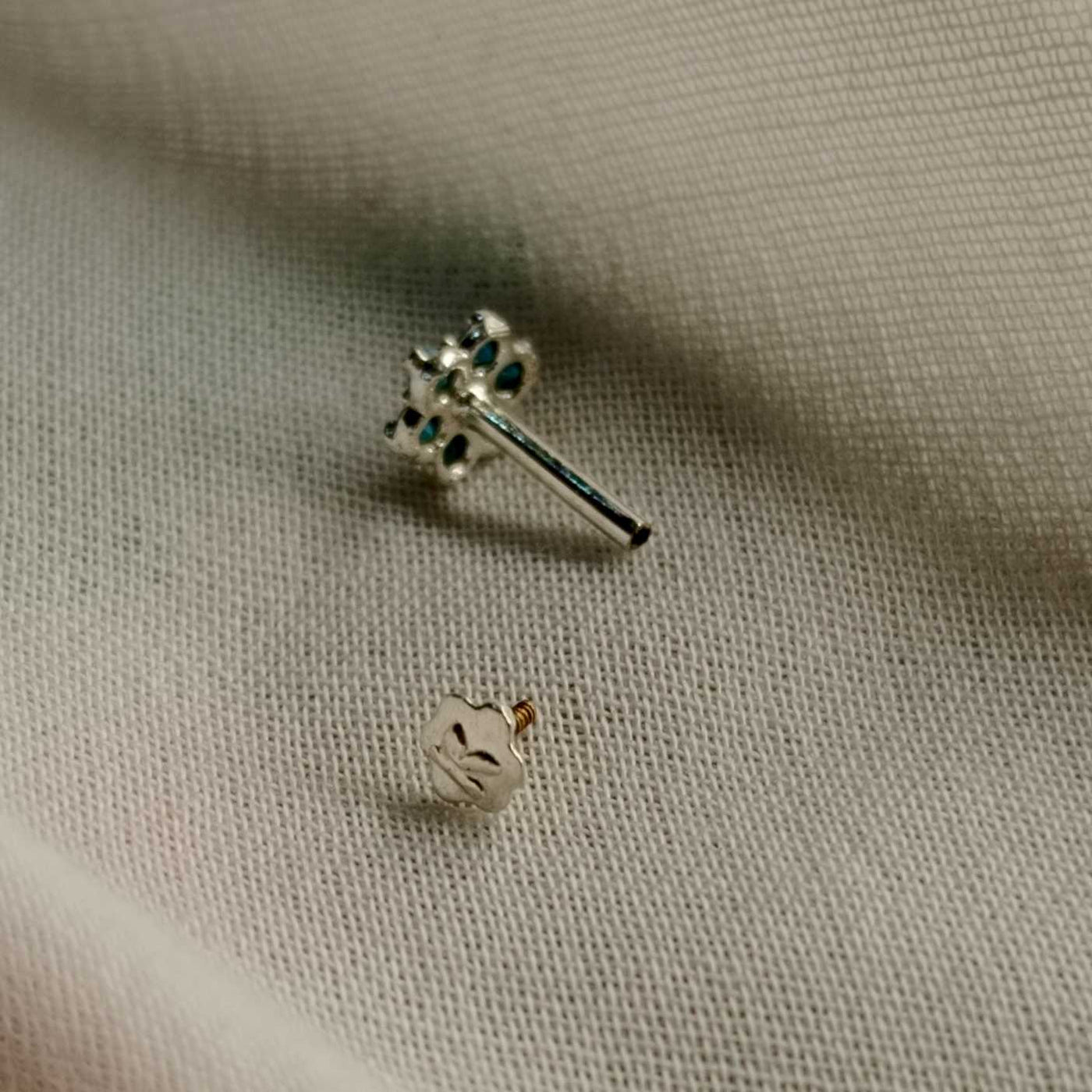 Tiny flower chandi Earrings (5 Colors)