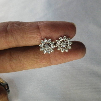 Snow flake Chandi white stud earrings