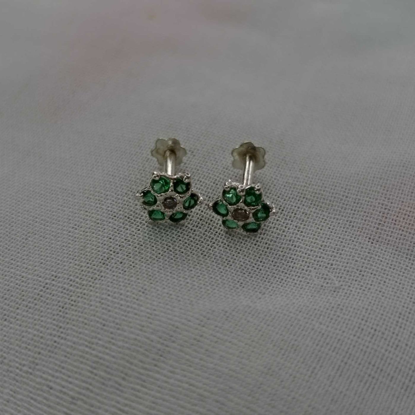 Tiny flower chandi Earrings (5 Colors)