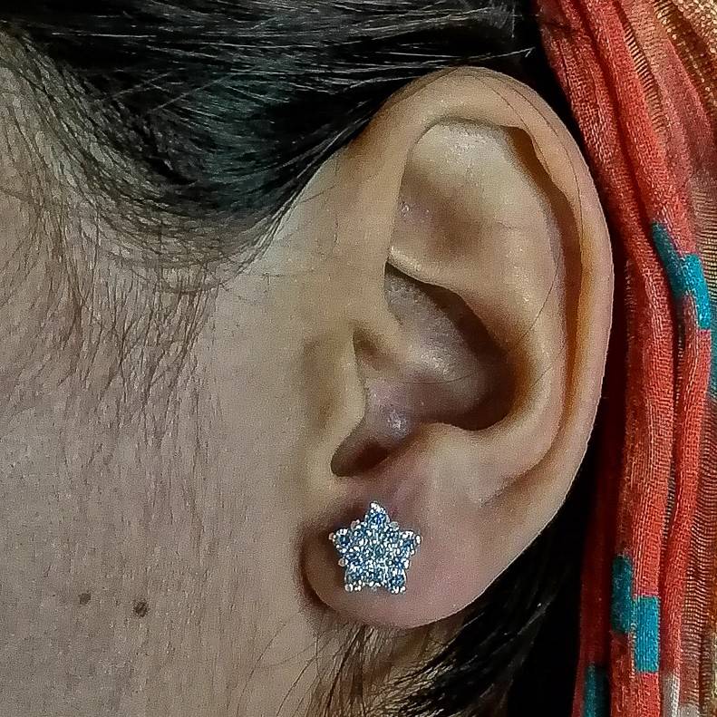 Zarqon flower Chandi Stud Earrings