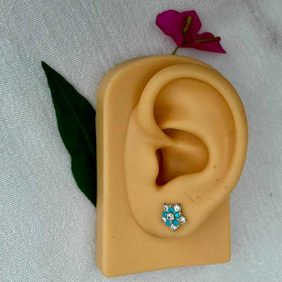 Ferozi & White Flower Chandi Stud Earrings