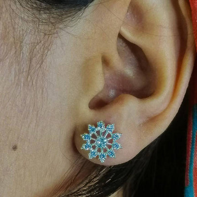 Snow flake Chandi white stud earrings