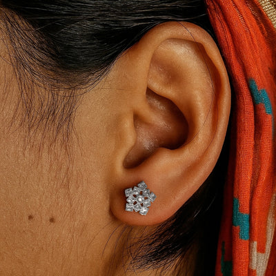 Futuristic Flower Chandi Stud Earrings