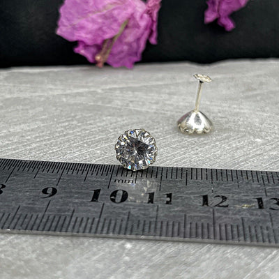925 silver anti-tarnish screw stud earring shining on smooth earlobe


