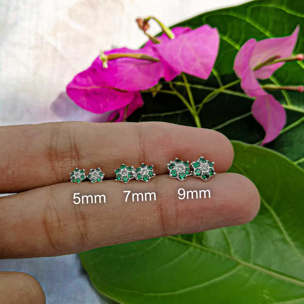 Anti-tarnish silver green stud earrings set

